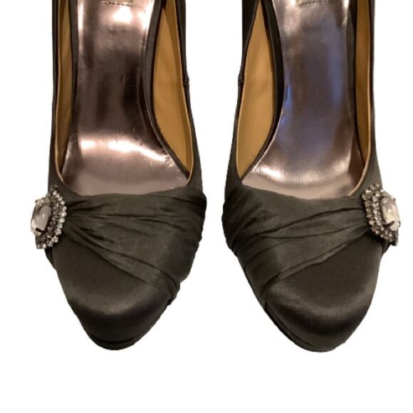 ‎BADGLEY MISCHKA “ODELL” BLACK SATIN PLATFORM HEELS SIZE 8.5 - Picture 9 of 12